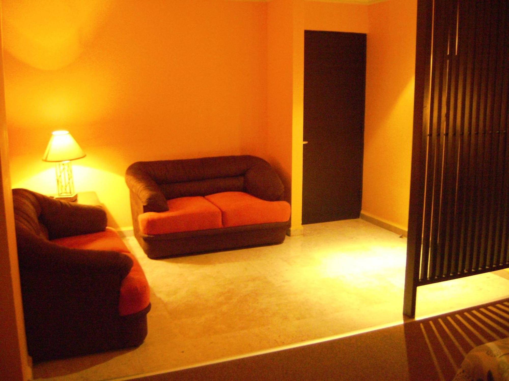 Hotel Le-Gar Монтеррей Экстерьер фото