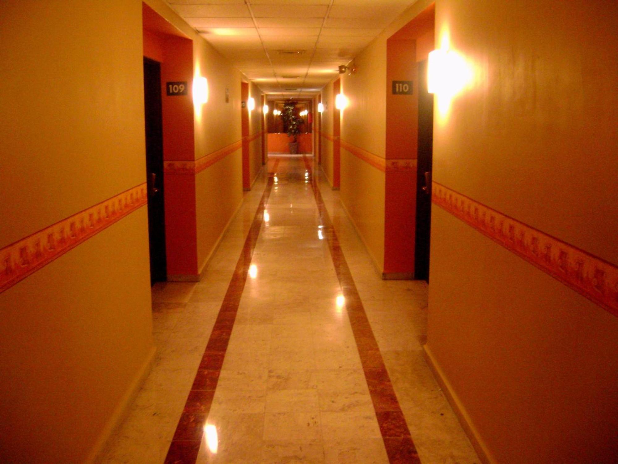 Hotel Le-Gar Монтеррей Экстерьер фото